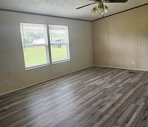 4th image of 897 Oliff Rd
