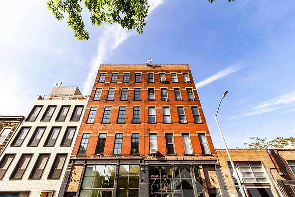 Rented by EXR | media 8