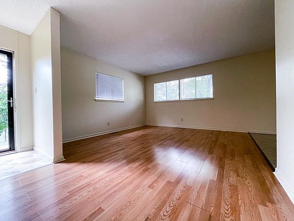 Living room (alt angle)