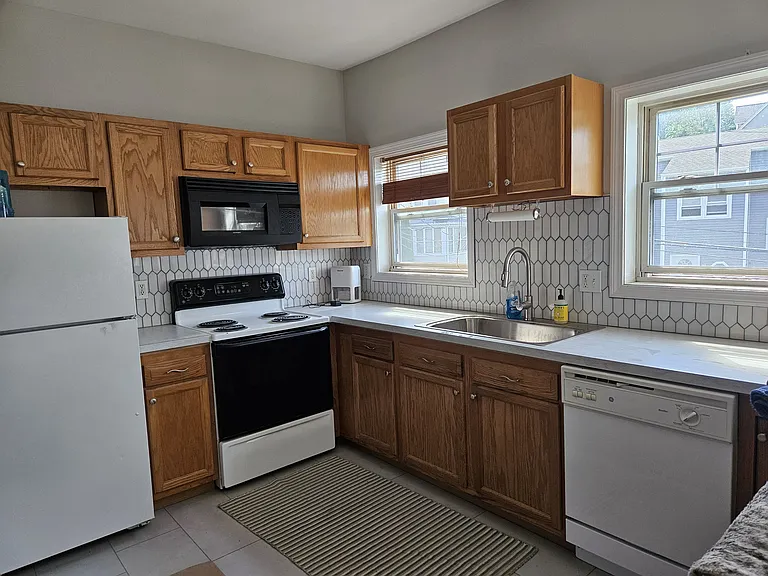 81 Main Street Anx #2 — Photo 2