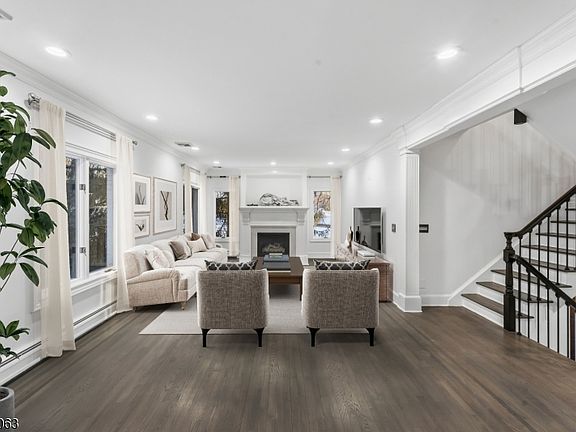 5th image of 99 Ogle Rd