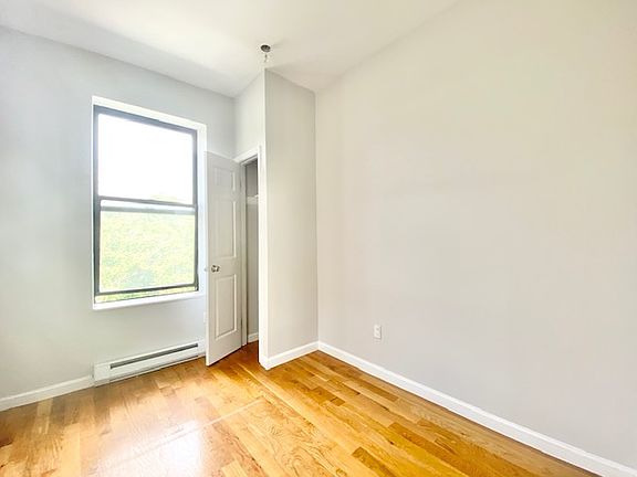 4th image of 320 Manhattan Ave APT 62
