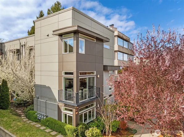 1633 California Avenue SW #B, Seattle, WA 98116
