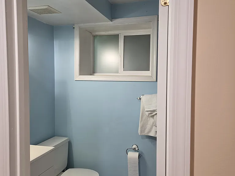15816 Wayne Ave — Photo 7