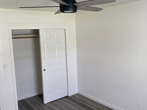 3rd image of 3201 Mesa Dr