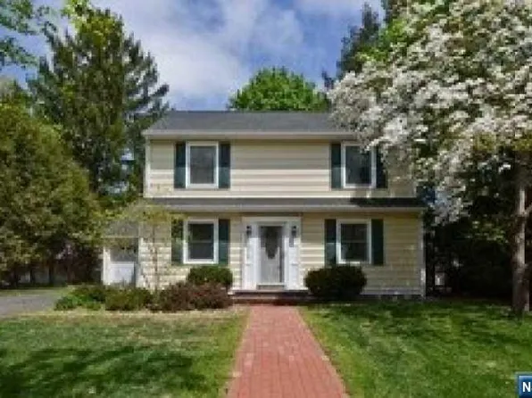 615 Maxwell Pl, Ridgewood, NJ 07450