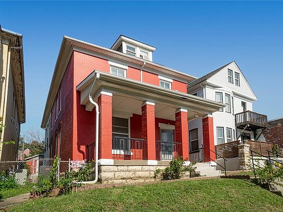 2nd image of 1820 Broadway Blvd