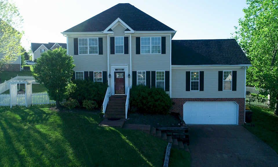 1st image of 2804 Aston Woods Ct