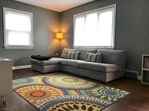 2nd image of 223 Bloomfield Ave