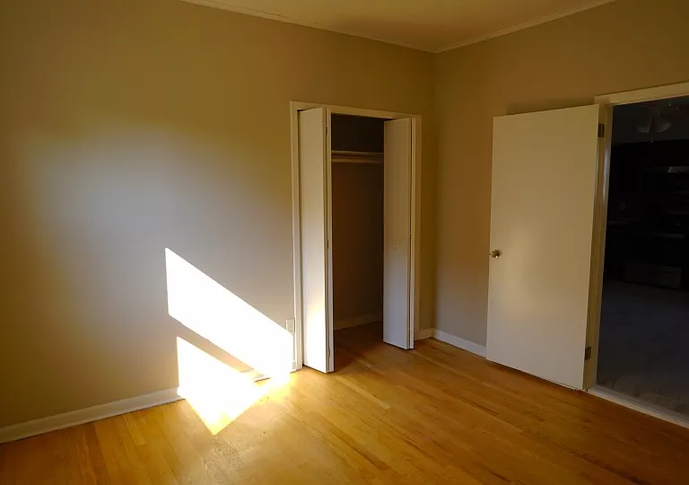 437 Broad St #2 — Photo 16