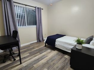 280 W Shady Grove Dr, Riverside, CA 92507