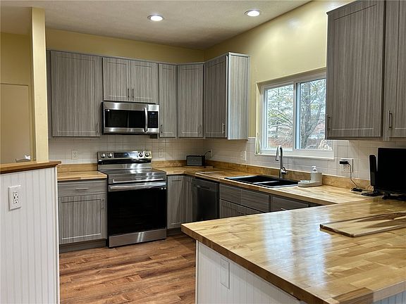 2nd image of 1399 Heritage Trace Ct