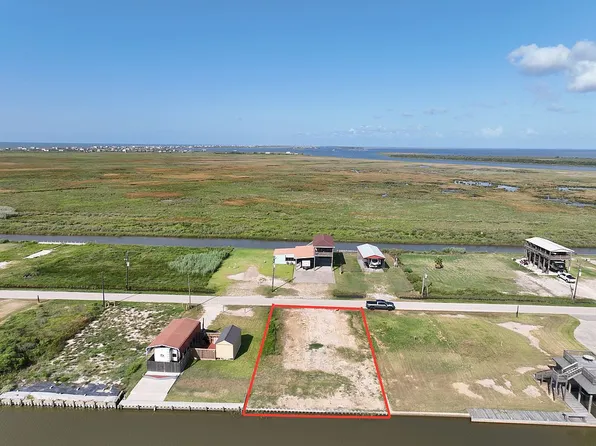 1406 Van Sant, Gilchrist, TX 77617