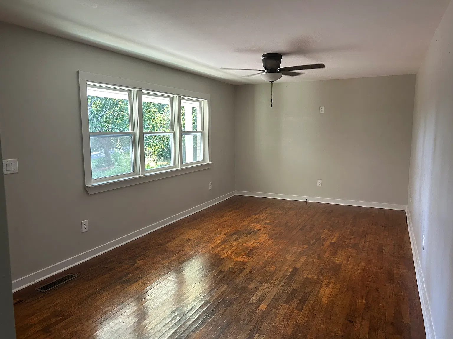 4 bed, 1566 sqft, $2,300 — Photo 3