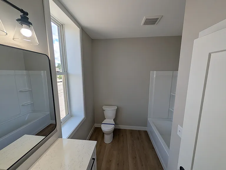 1 N Minnesota St #201 — Photo 11