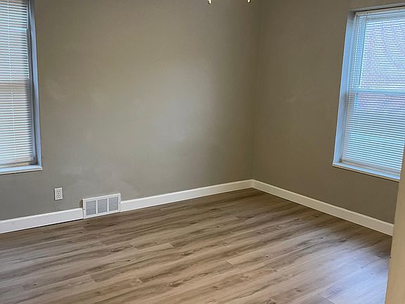 5th image of 6928 Chippewa St APT 1E