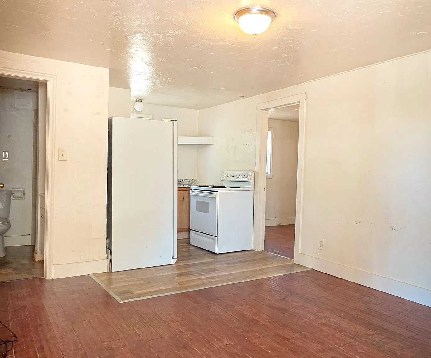 1375 South Broadway Street - 10 — Photo 2
