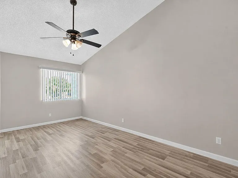 5314 Sapphire Valley — Photo 20