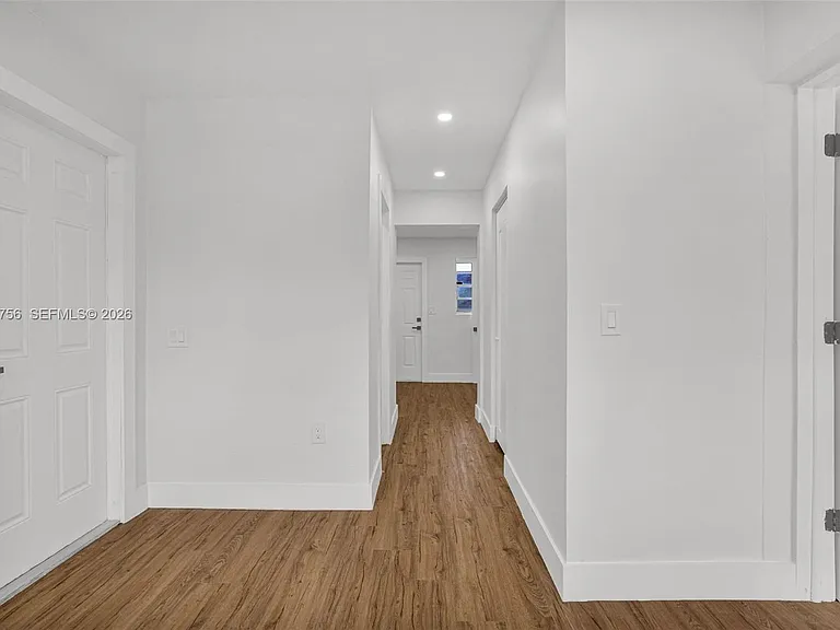 8201 SW 42nd St — Photo 45
