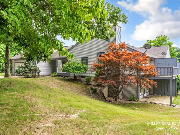 1535 Liberty Ln, Hastings, MI 49058