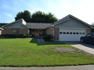 751 Sierra Dr, Port Neches, TX 77651