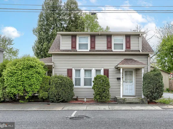 178 N Main St, Manheim, PA 17545