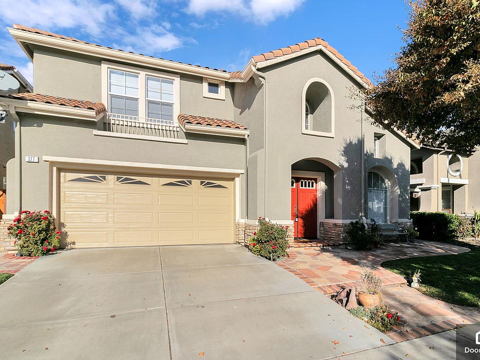 1st image of 377 Huckleberry Dr