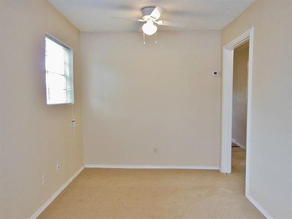 4th image of 4605 Hemphill St