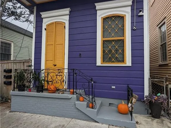 2704 Burgundy St, New Orleans, LA 70117