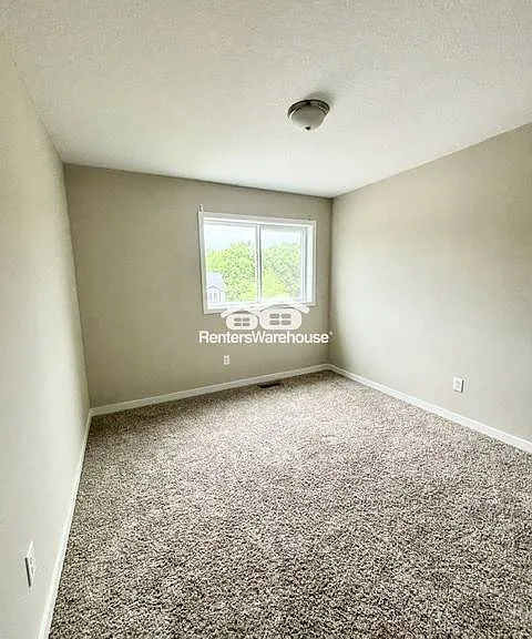 4634 9th St NE — Photo 15
