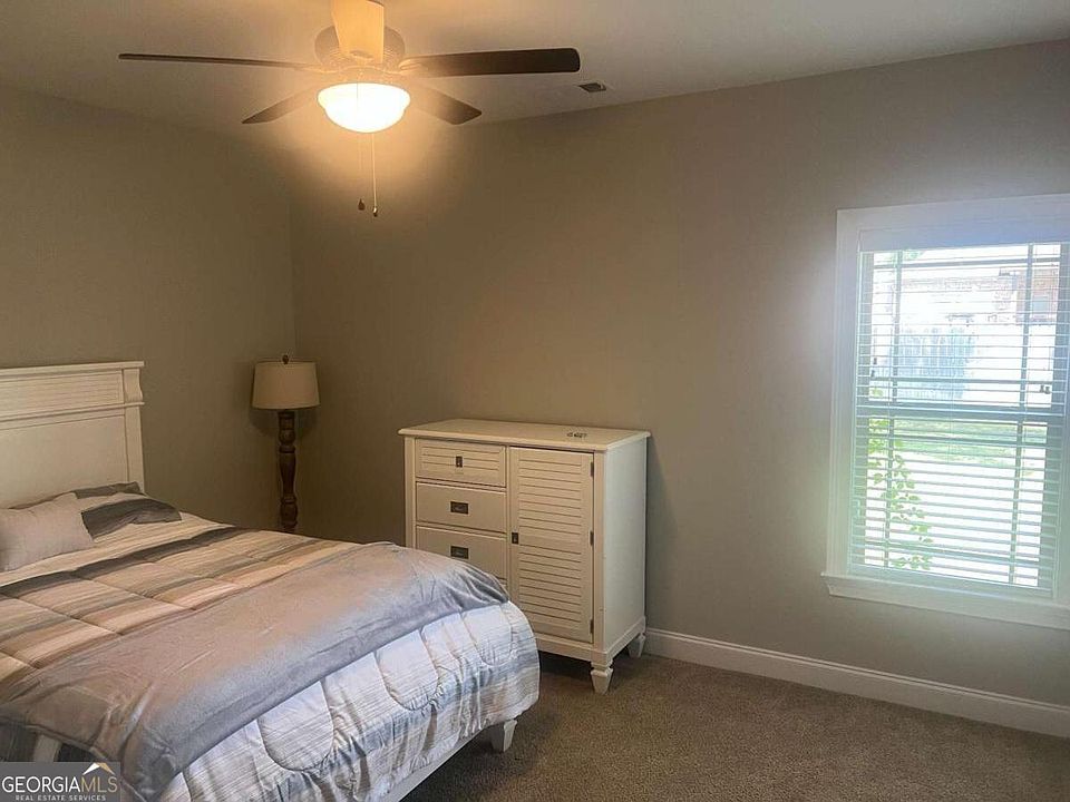 1st image of 100 Newport Ave
