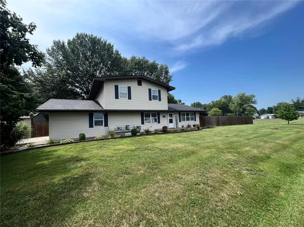 23206 Greenapple Ln, Jerseyville, IL 62052