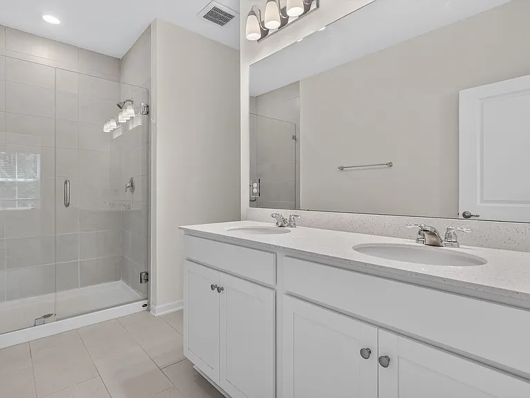 39 Mellowood Ln — Photo 18