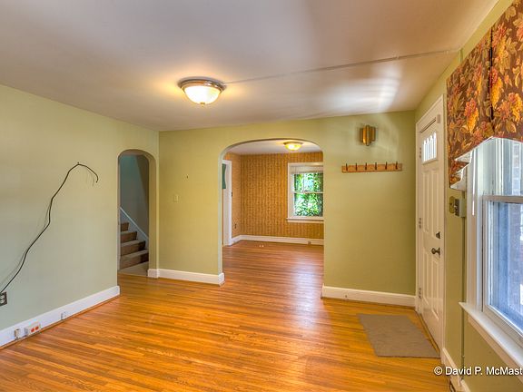 living room/dining room