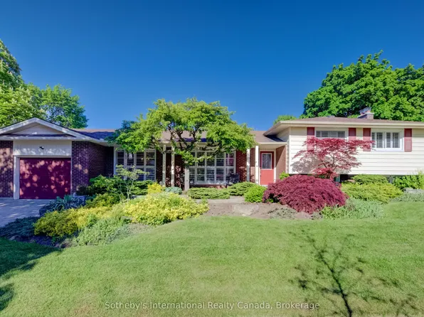 14 Viewmont Close, Kitchener, ON N2A 1K1