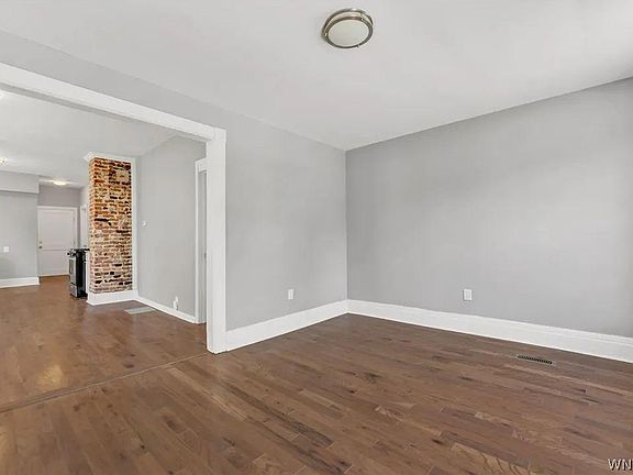5th image of 110 Hawley St #1