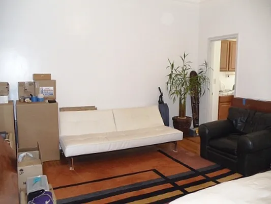 Rented by Citi Habitats | media 38