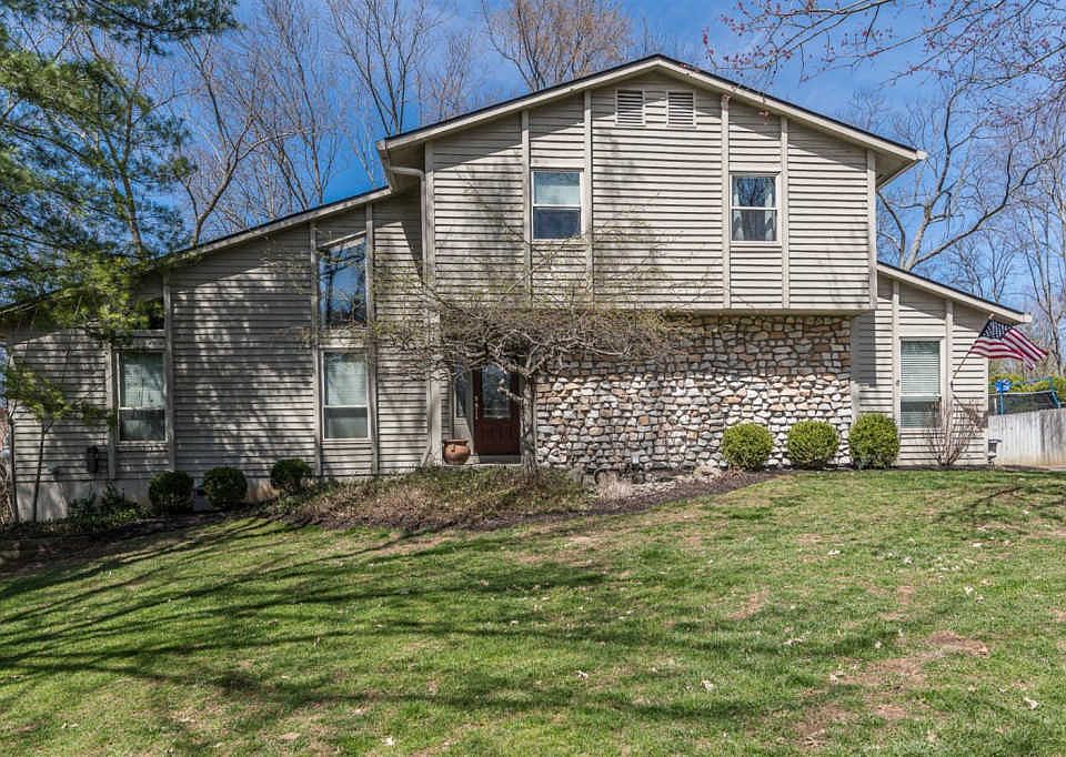 1st image of 6268 Hollow Wood Cir
