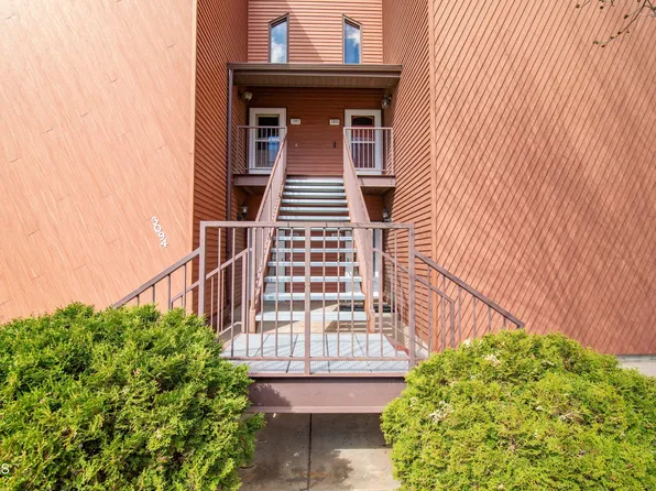 3088 Manchester St, Bismarck, ND 58504