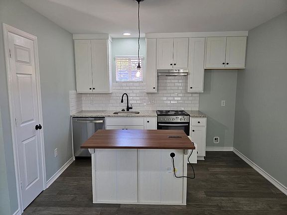 3rd image of 2417 Waterwood Dr