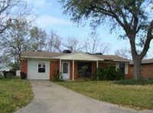 1806 15th Ave N, Texas City, TX 77590