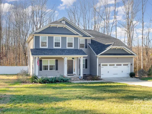 159 Charles Farm Dr, Cleveland, NC 27013