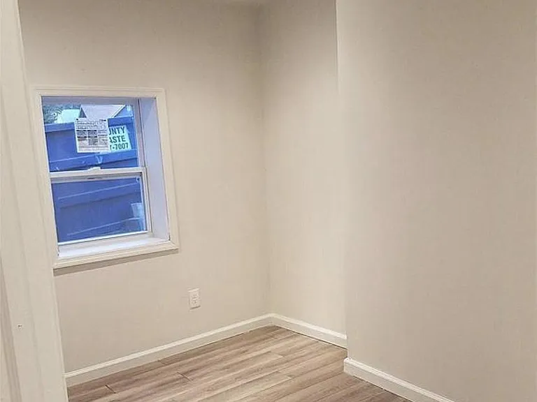 38 Washington Ave — Photo 6