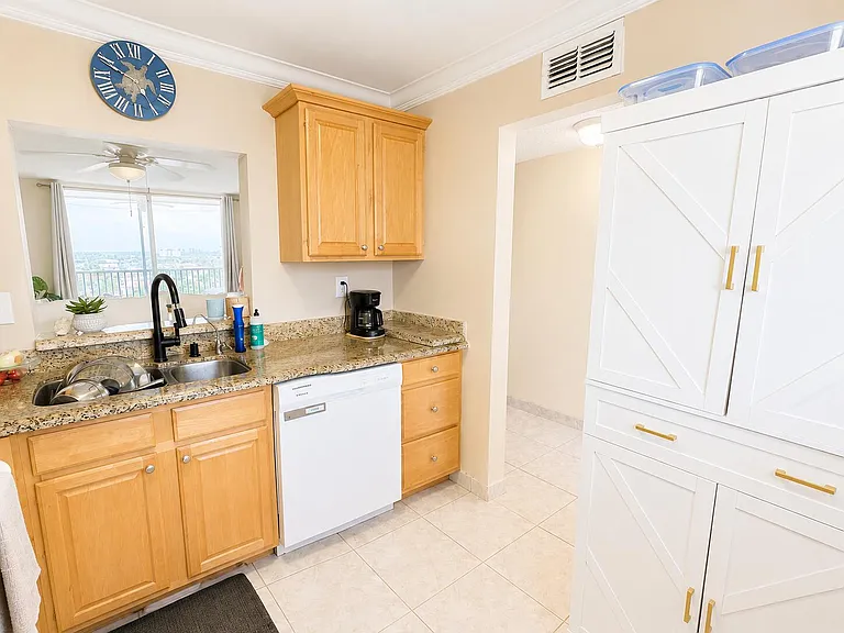 1391 S Ocean Blvd #807 — Photo 10