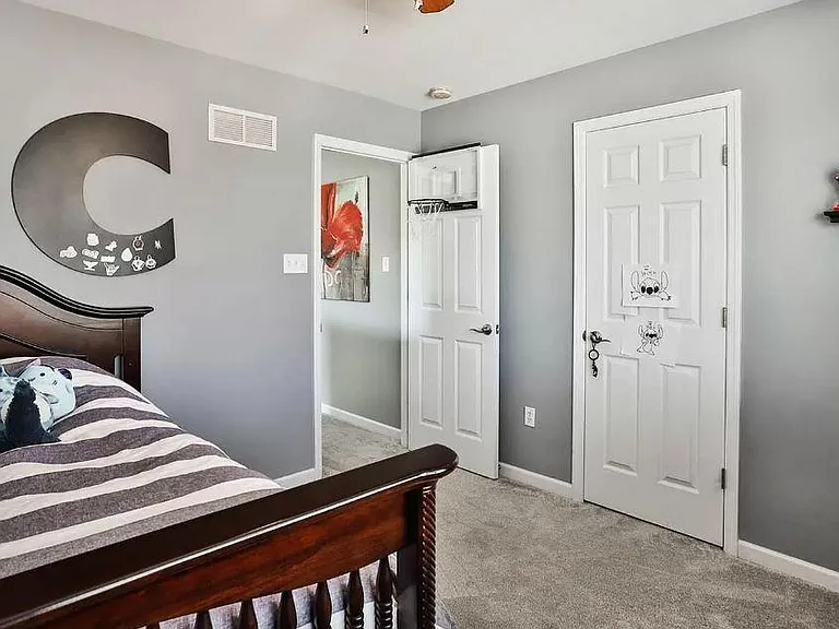 1156 Keighly Xing — Photo 21