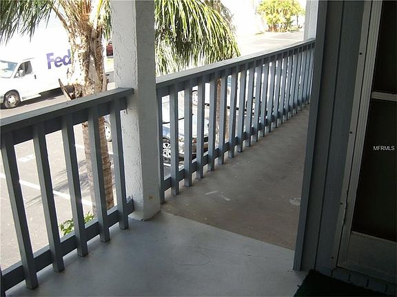 3rd image of 22375 Edgewater Dr #E