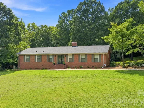 1002 Leewood Dr, Monroe, NC 28112