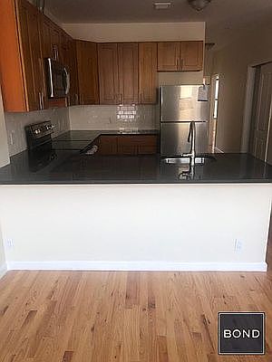 4th image of 2156 3rd Ave #2