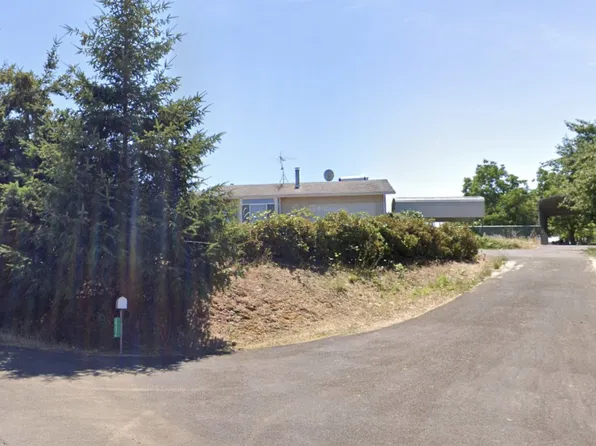 35436 Sunnyhill Ln, Pleasant Hill, OR 97455