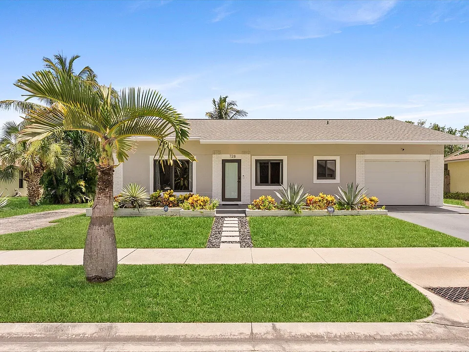 728 NE 9th Ave